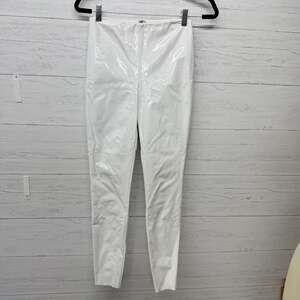 Alice + Olivia High-Waisted Shiny Faux Leather Leggings, White, Size 4 nwt